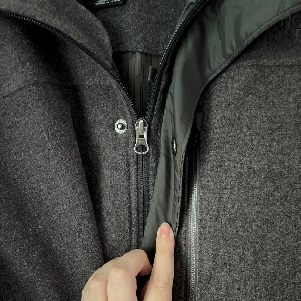 The North Face Wool Gray Vintage Jacket with Striped Lining Zip Up Collared L - Picture 7 of 17